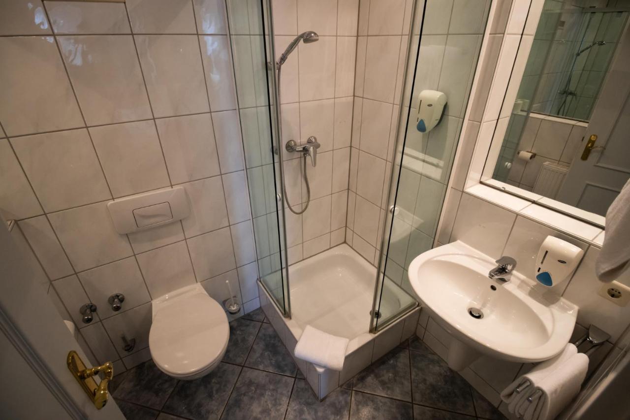 Hotel Gasthof Roessle Weingarten  Esterno foto