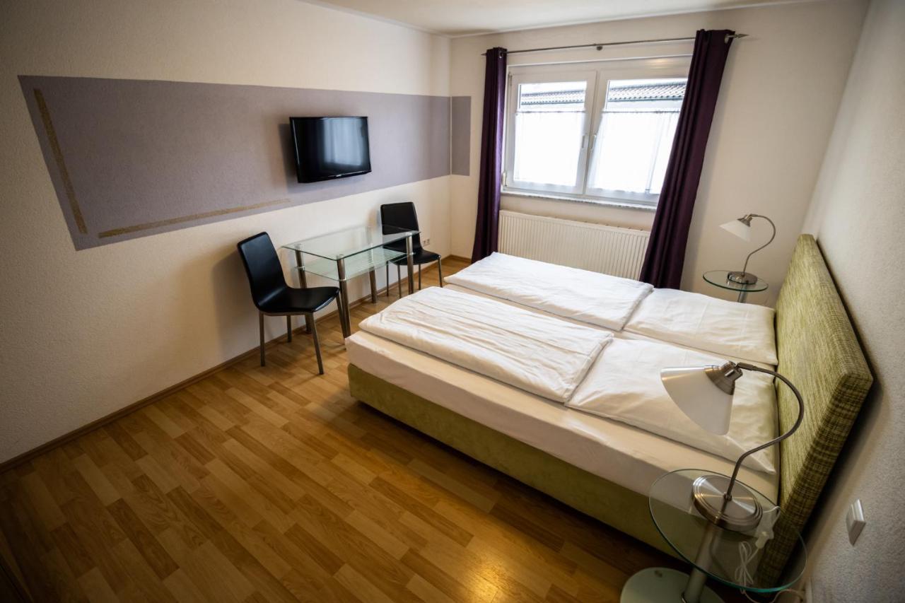 Hotel Gasthof Roessle Weingarten  Esterno foto