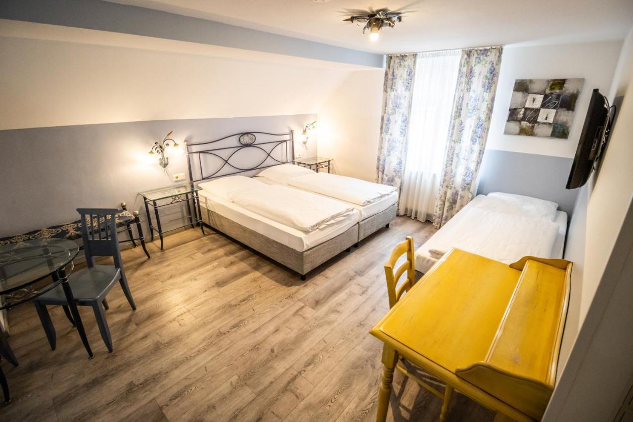Hotel Gasthof Roessle Weingarten  Esterno foto